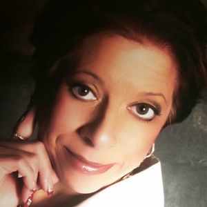 Meet your Posher, Monica